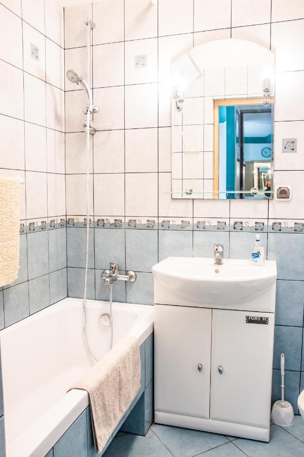 Apartament Z Parkingiem Varsóvia Exterior foto